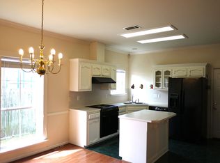13372 Natchez Ct, Baton Rouge, LA 70810