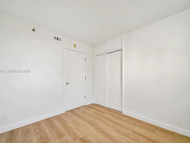 501 SW 1st St #502 — Photo 21