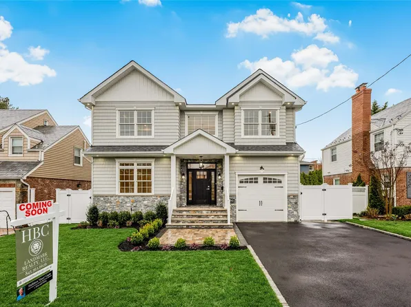 245 Kilburn Road S, Garden City South, NY 11530