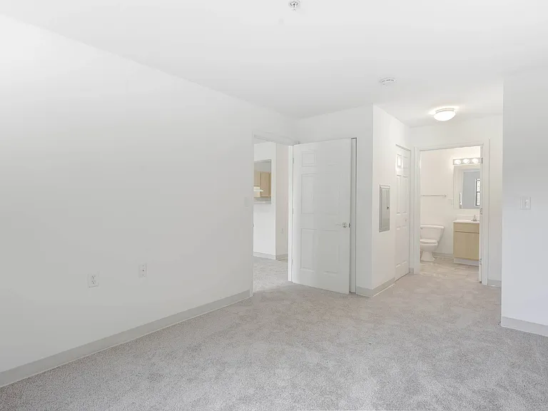 Cascades Village (55+) — Photo 4