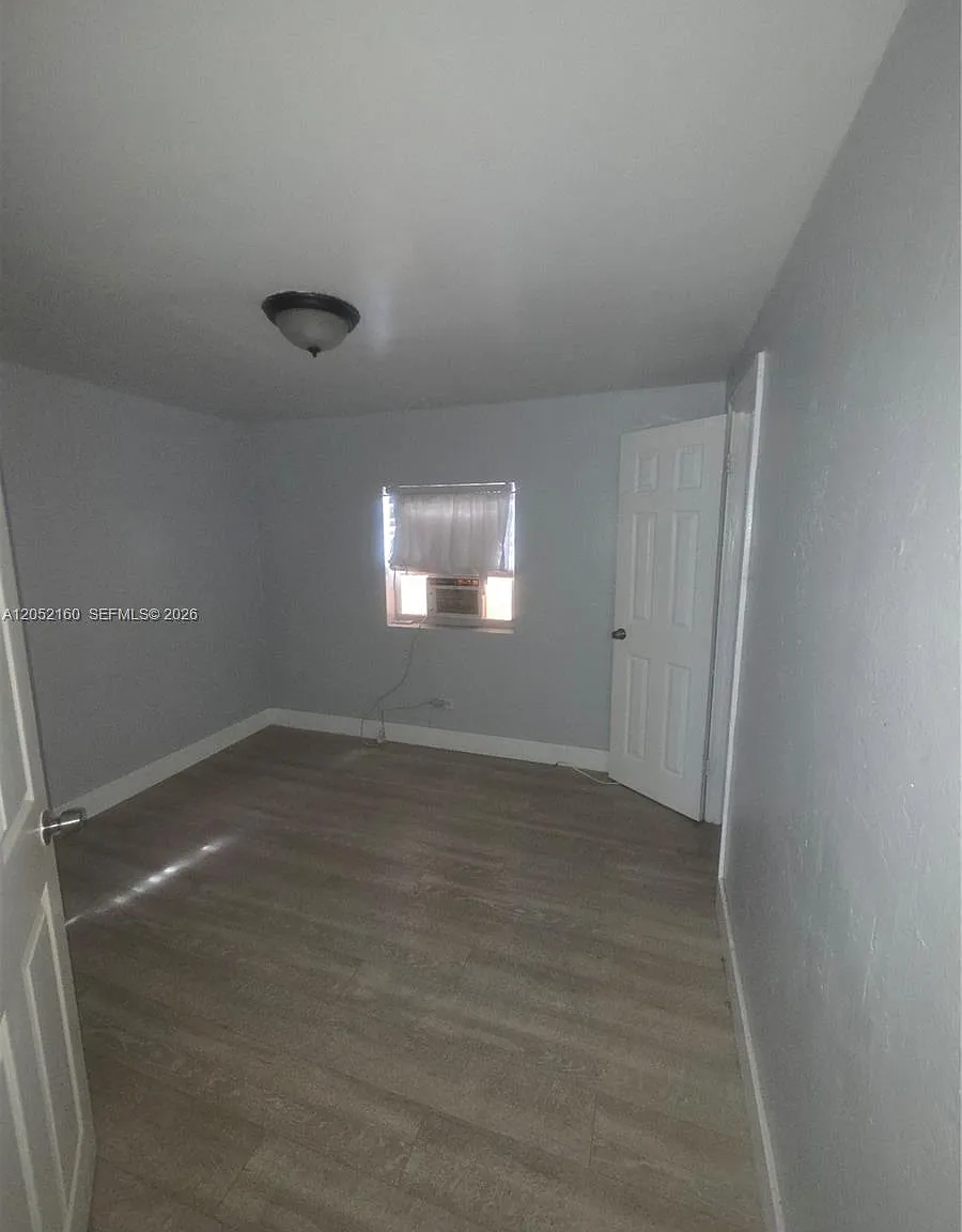 Carver Ranches — Photo 2