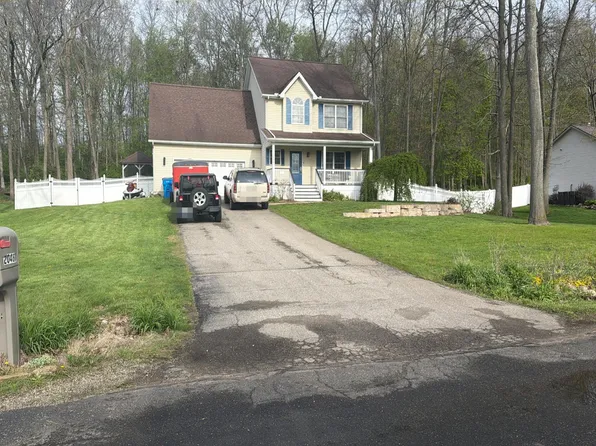 2046 Elwood Blvd, Spring Arbor, MI 49283