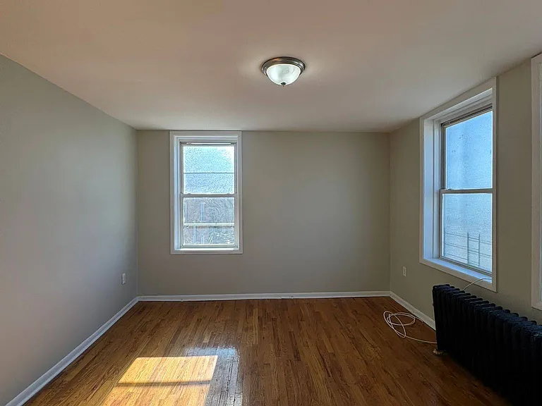 77-79 N 9th St #14 — Photo 6