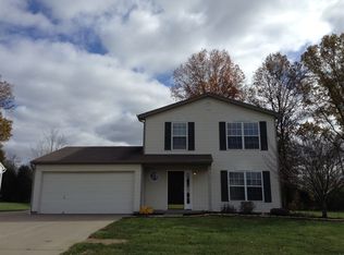 3328 Whispering Trees Dr, Amelia, OH 45102