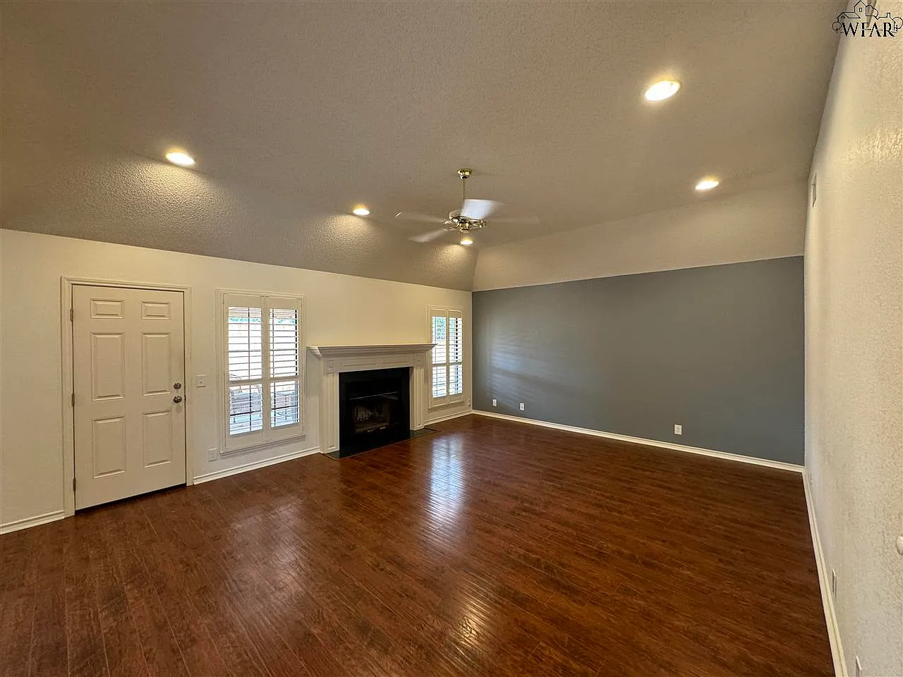 3 bed, 2.0 bath, 1646 sqft, $2,250 — Photo 3