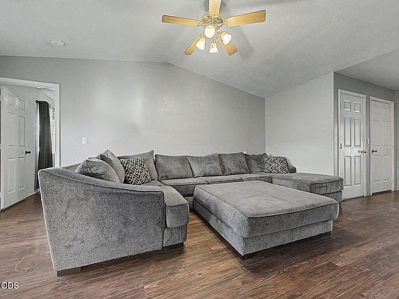 3rd image of 2348 James Martin Ct