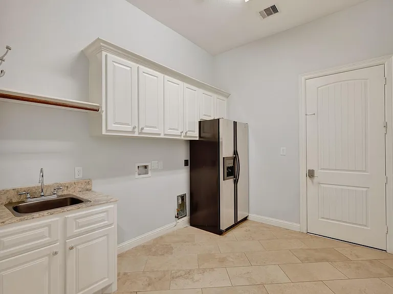 9436 Hufsmith Rd — Photo 31