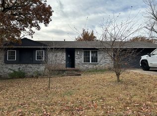 708 Elmwood Dr, Cleveland, OK 74020