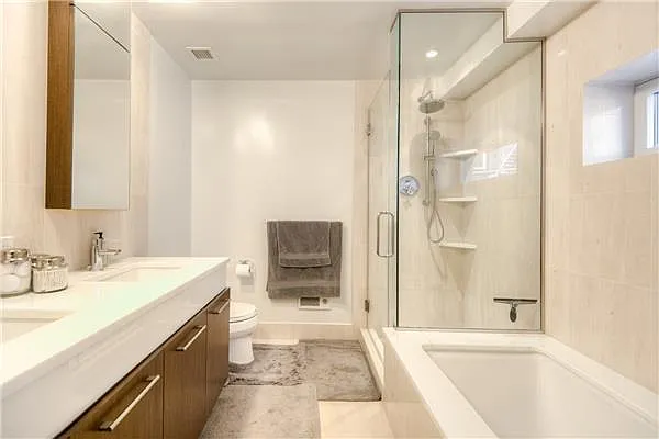 Sold by (Legacy) Elegran | media 3