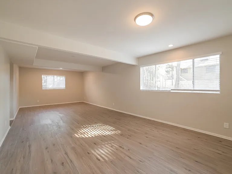 8925 W Virginia Ave — Photo 8