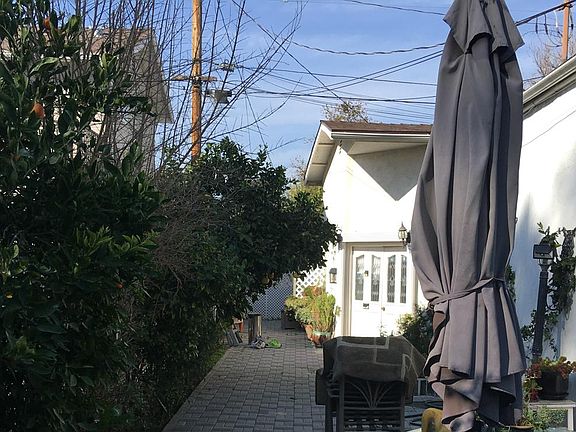 5th image of 22121 Cantlay St