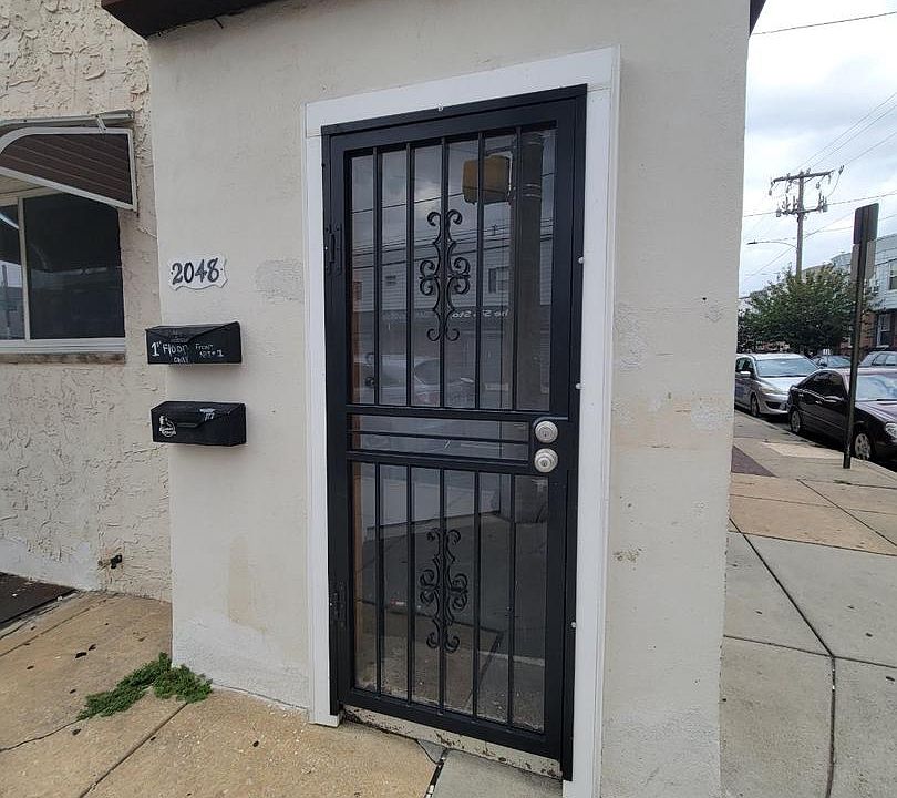 1st image of 2048 S 19th St