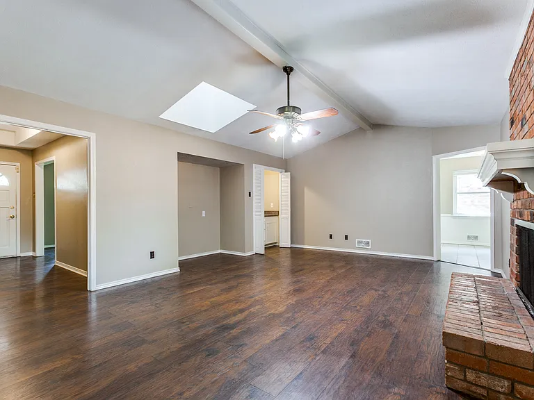7739 La Manga Dr — Photo 9