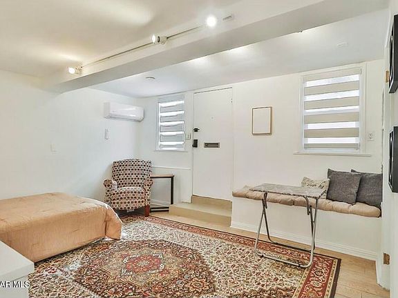 5th image of 1637 Malcolm Ave #1637