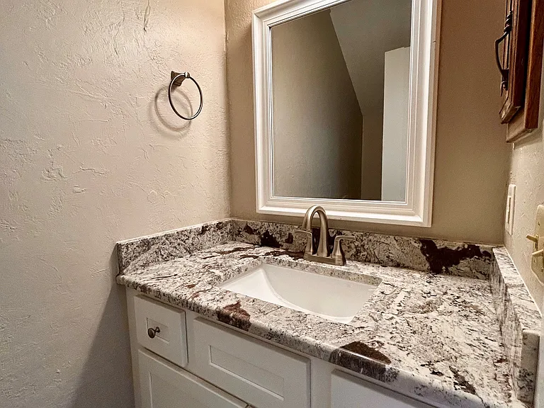11902 Shady Trail Ln — Photo 9