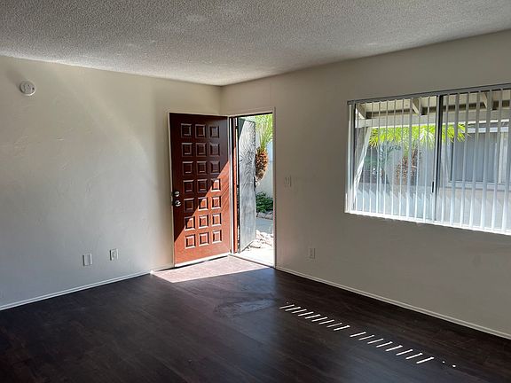 4th image of 1314-1322 Five D Dr #1314