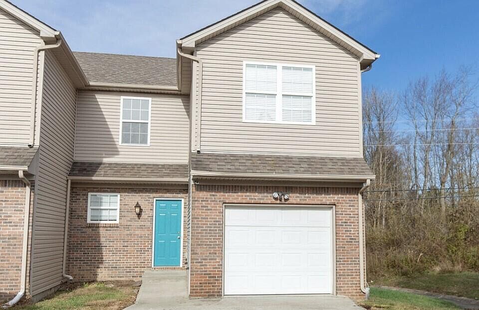1st image of 143 Lowell Ct