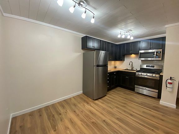 3rd image of 4901 Harbor Beach Blvd APT C20