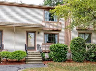 489 Turnpike St APT 7-2, South Easton, MA 02375