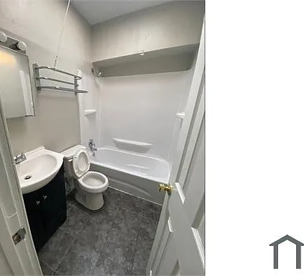 3500 Greenmount Ave — Photo 4