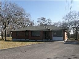 1st image of 308 Bluebird Dr
