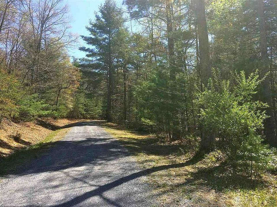 1st image of Greystone Dr #8