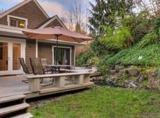 7349 Dumar Way SW, Seattle, WA 98106