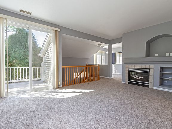 2nd image of 109 Heritage Ln Unit 109