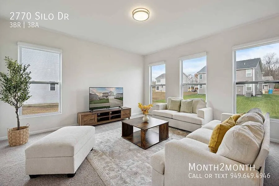 Luxury Living Residence On Silo Dr — Photo 2
