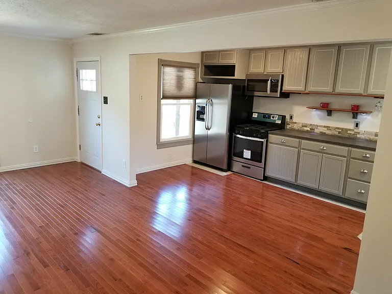 10430 Losa Dr — Photo 4
