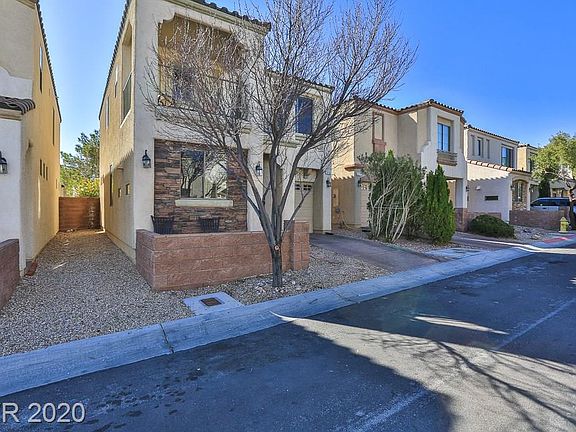 3rd image of 9765 Villa Lorena Ave