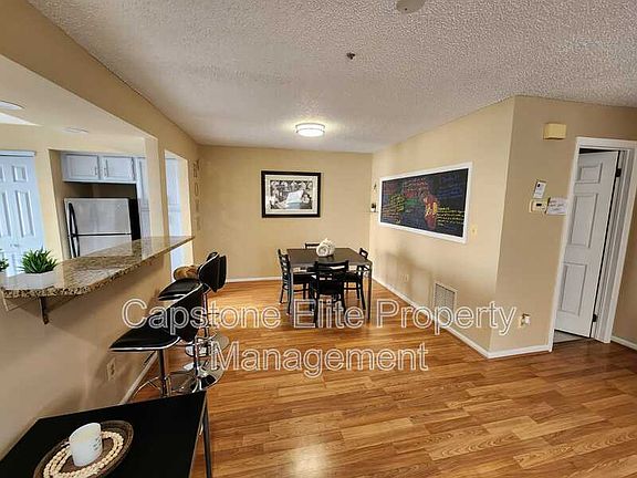 5th image of 30 Richmond St #3