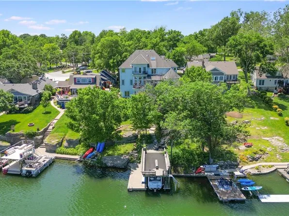 12 Anchor Dr, Lake Tapawingo, MO 64015