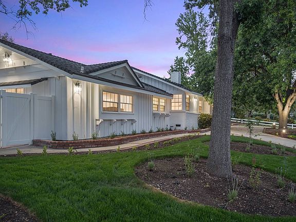 4th image of 567 Rosario Dr
