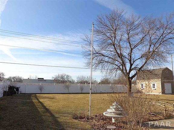 5th image of 346 Whispering Oaks Dr