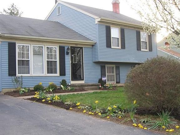 Front Yard From Driveway