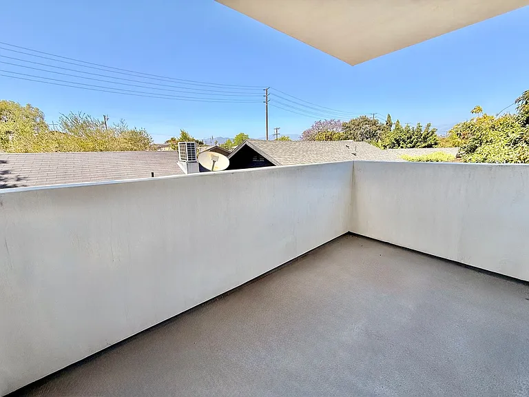 2705 Benedict St — Photo 24