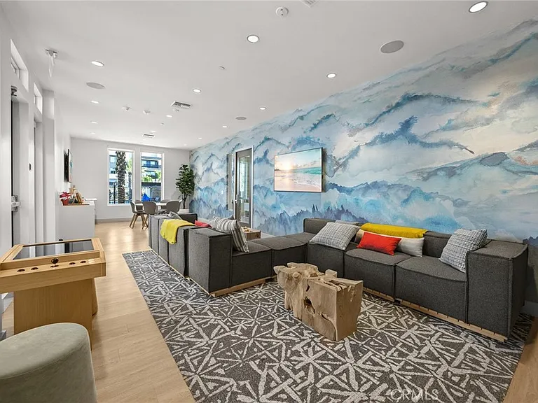 11026 Momentum Dr — Photo 31