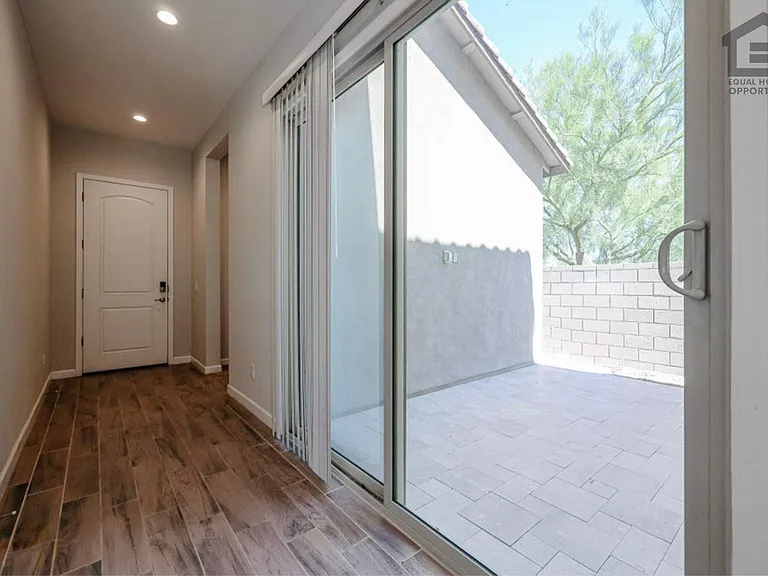 6521 E Michigan Ave — Photo 10