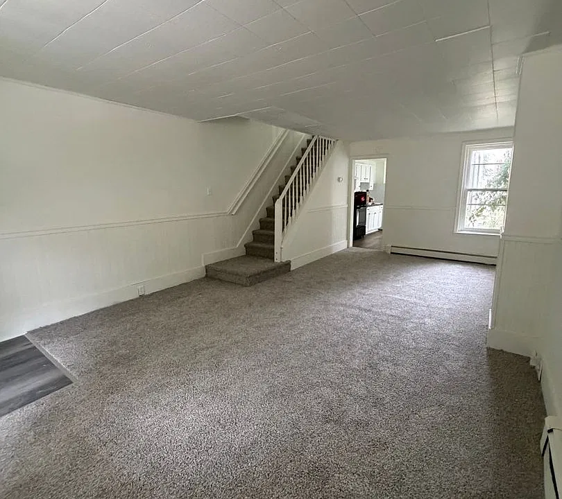 398 Valley Rd