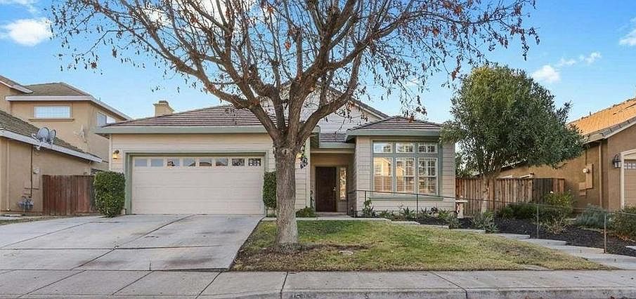 1st image of 1543 Egret Dr