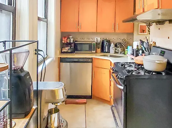 151 South 2nd Street image 3 of 9