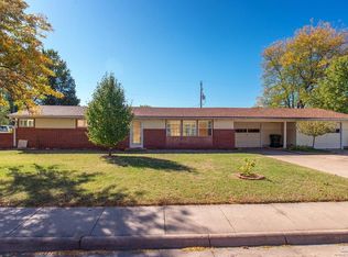 1109 Hartford Ave, Salina, KS 67401