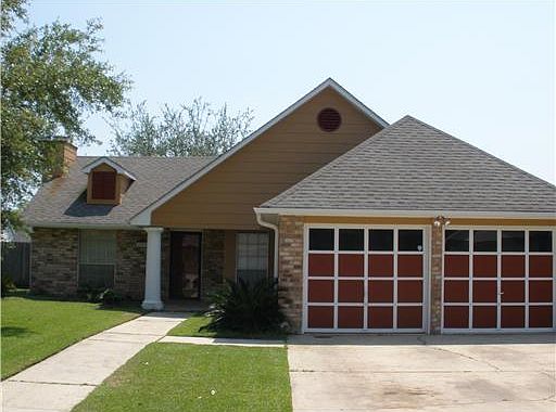 1st image of 2056 Golfview Dr