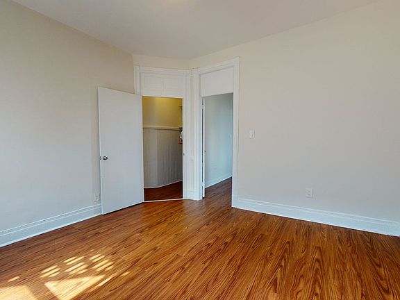 2nd image of 642 E 14th St #3R