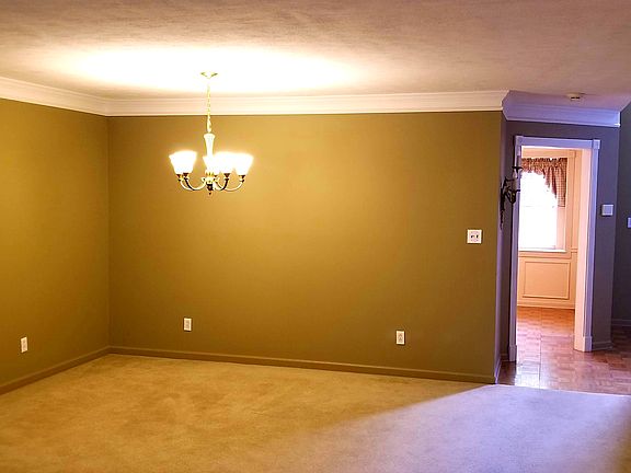 4th image of 7601 Jewel Way