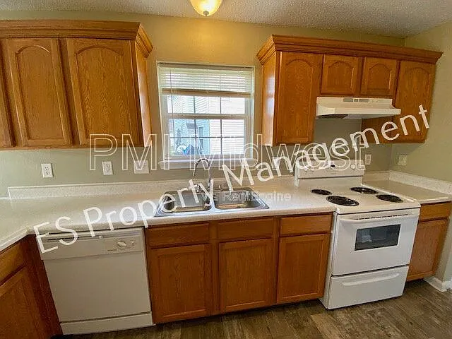 5650 Loudon Dr — Photo 15
