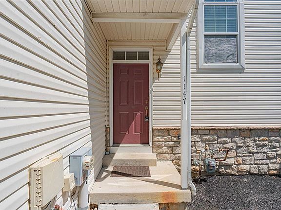 5th image of 1147 Tudor Dr