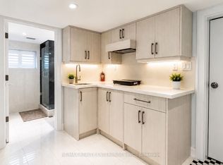 1078 Sawyer Ave, Mississauga, ON L5E1K7