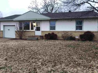 221 W Fresno Ave, Ponca City, OK 74601